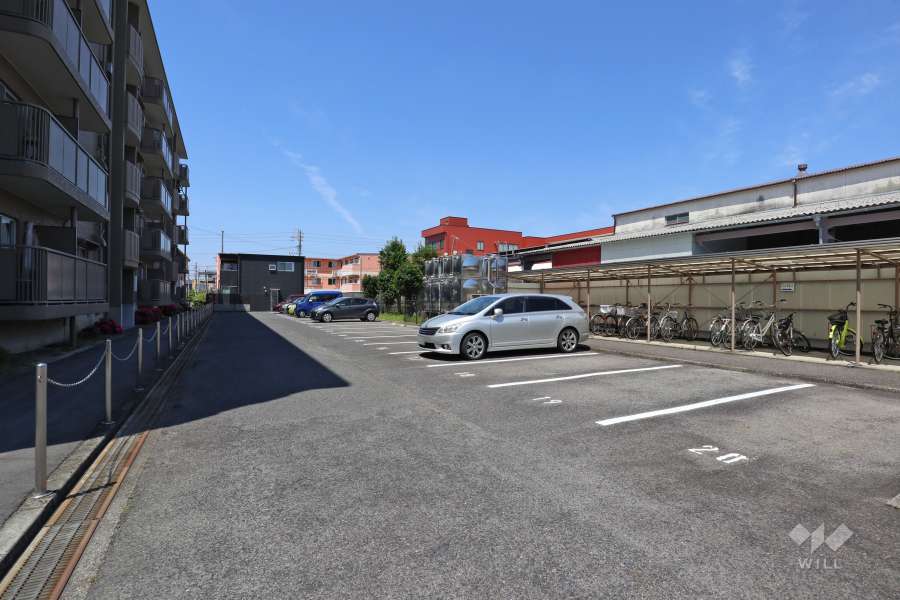 敷地内駐車場（屋外平面式）