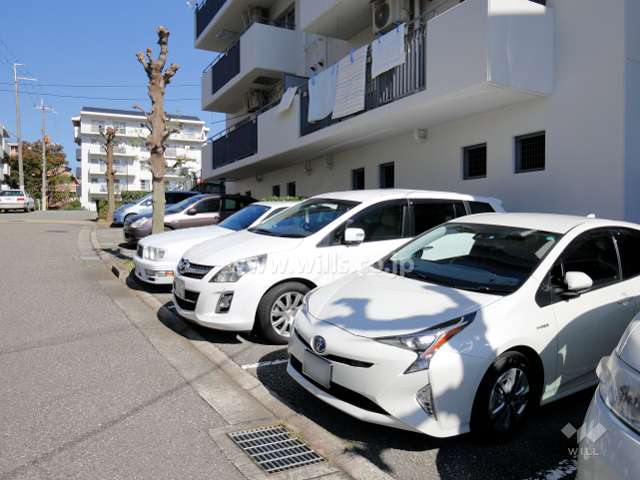 敷地内駐車場（屋外平面式）