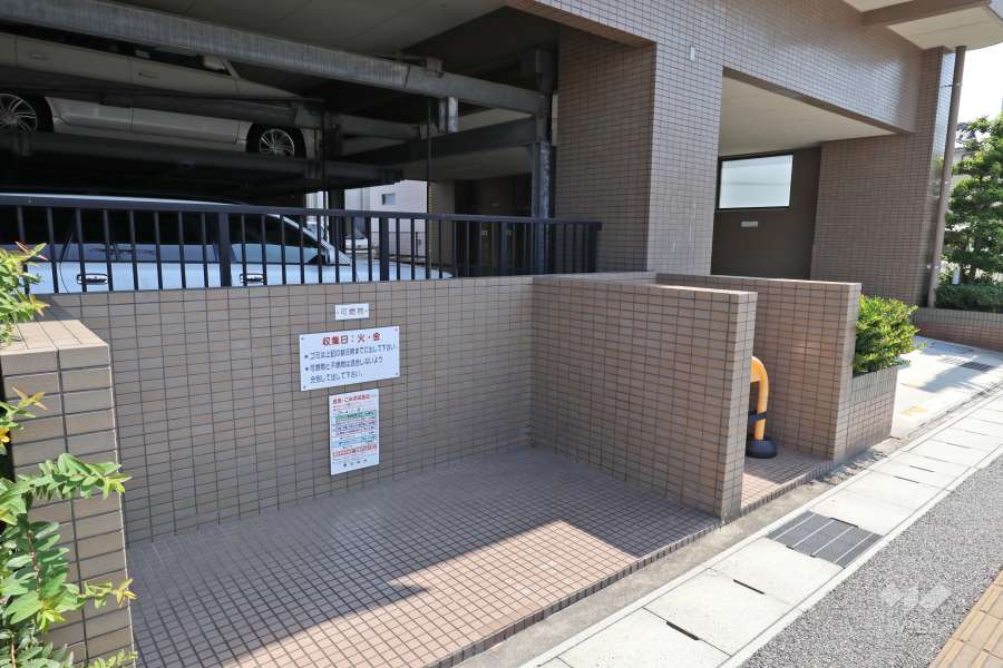 ゴミ置き場