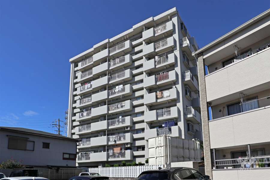 シャトー勝川Aの外観（南東側から）