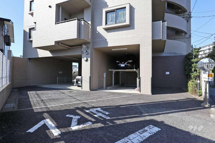 敷地内駐車場（屋内平面式・屋内機械式）