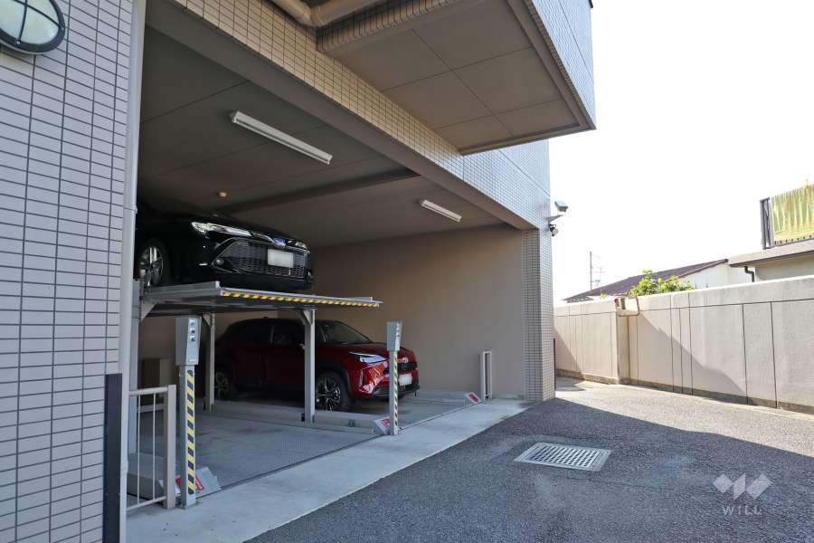 敷地内駐車場（屋内機械式）