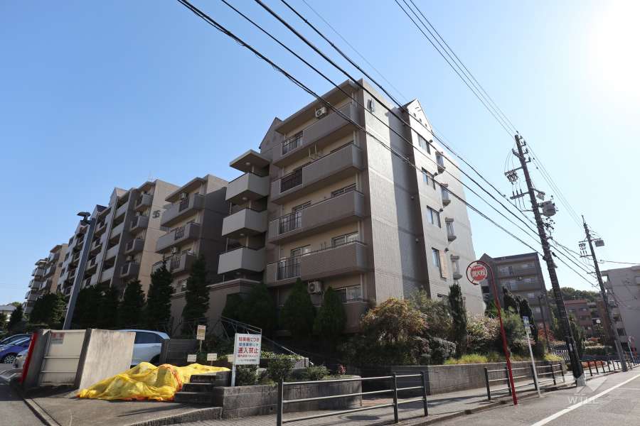 リバピア中央台4号棟の外観（北西側から）