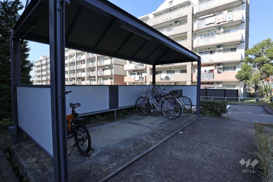 駐輪場（屋根付き）