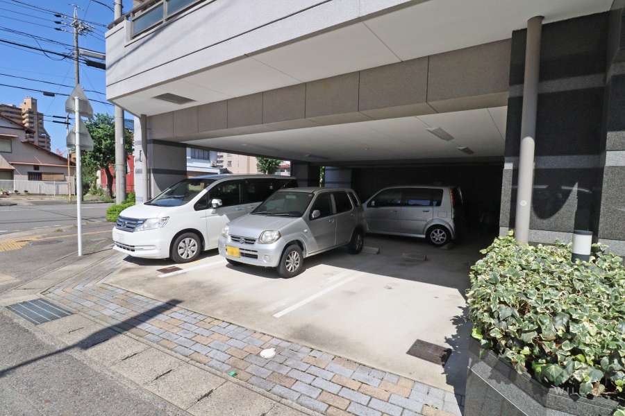 敷地内駐車場（屋内平面式）