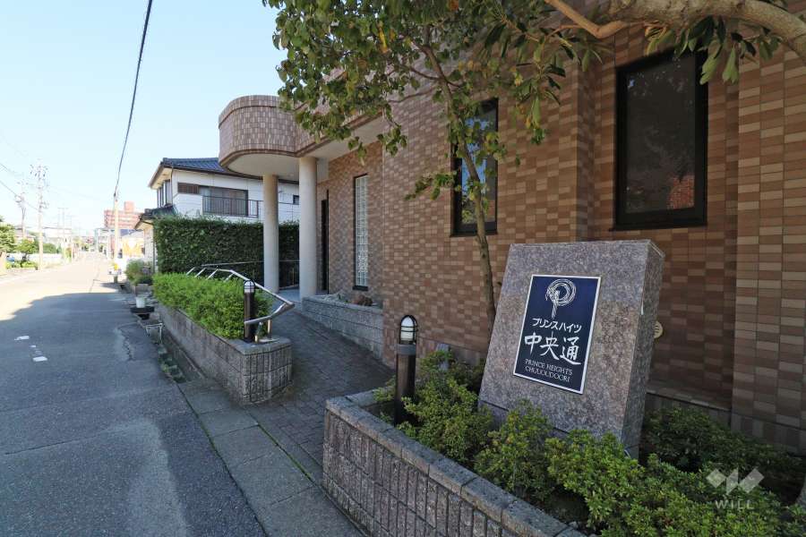 マンションの銘板