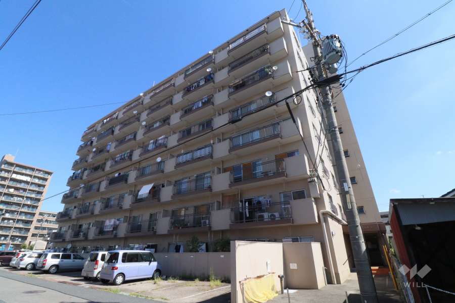 春日井シャトーの外観（南西側から）