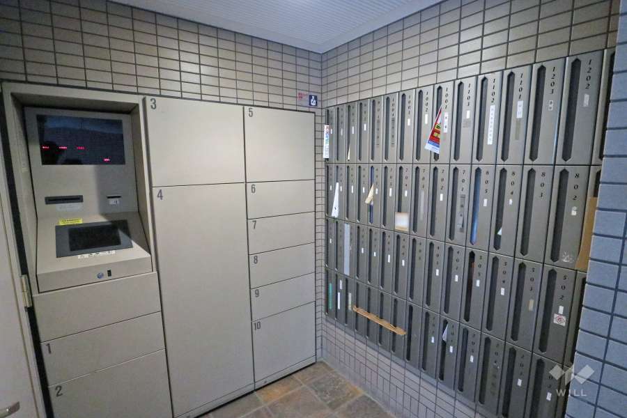 宅配ボックスと共用ポスト