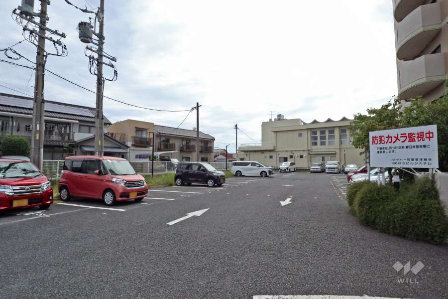 敷地内駐車場（屋外平面式）