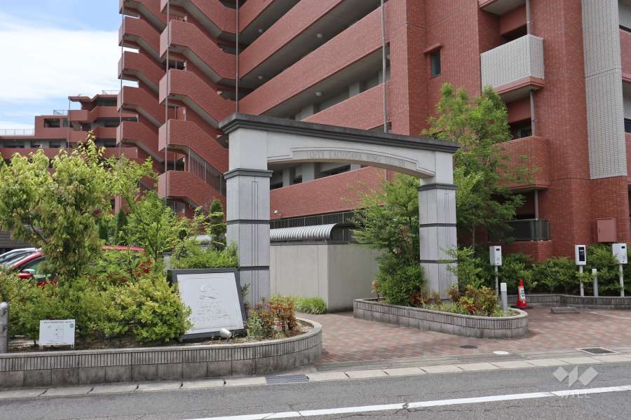 敷地入り口