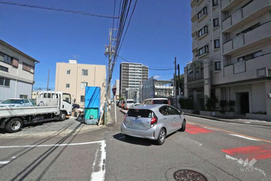 敷地南西側の前面道路