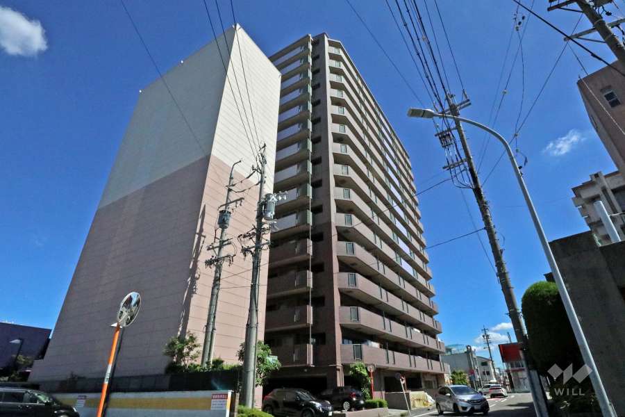 ライオンズマンション鳥居松の外観（南側から）