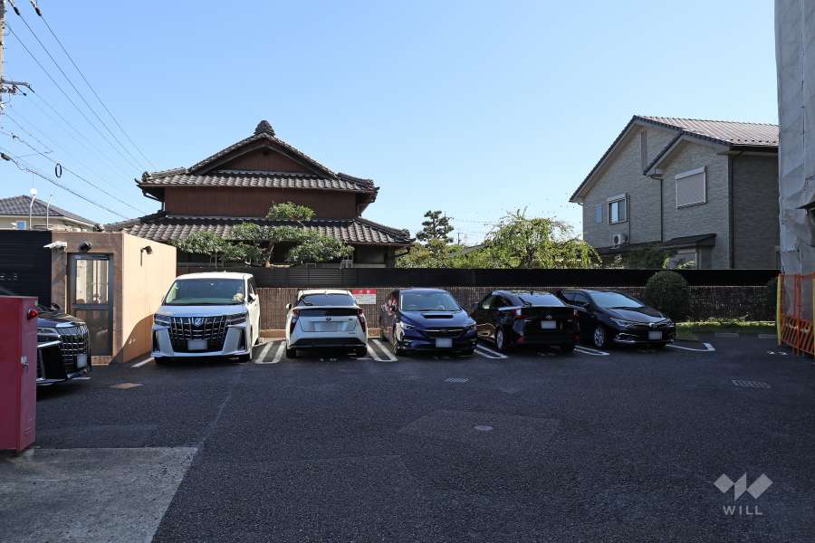 敷地内駐車場（屋外平面式）