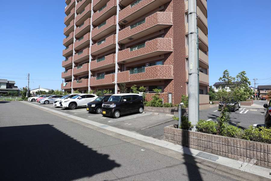 敷地内駐車場（屋外平面式）