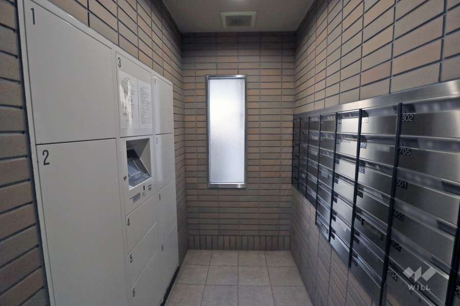 宅配ボックスと共用ポスト