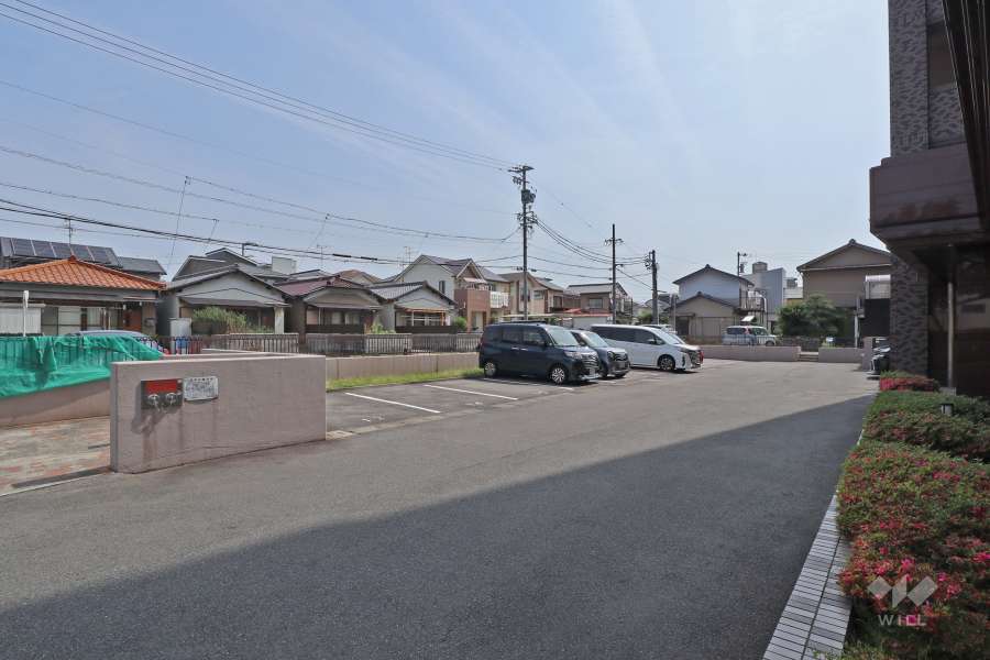 敷地内駐車場（屋外平面式）
