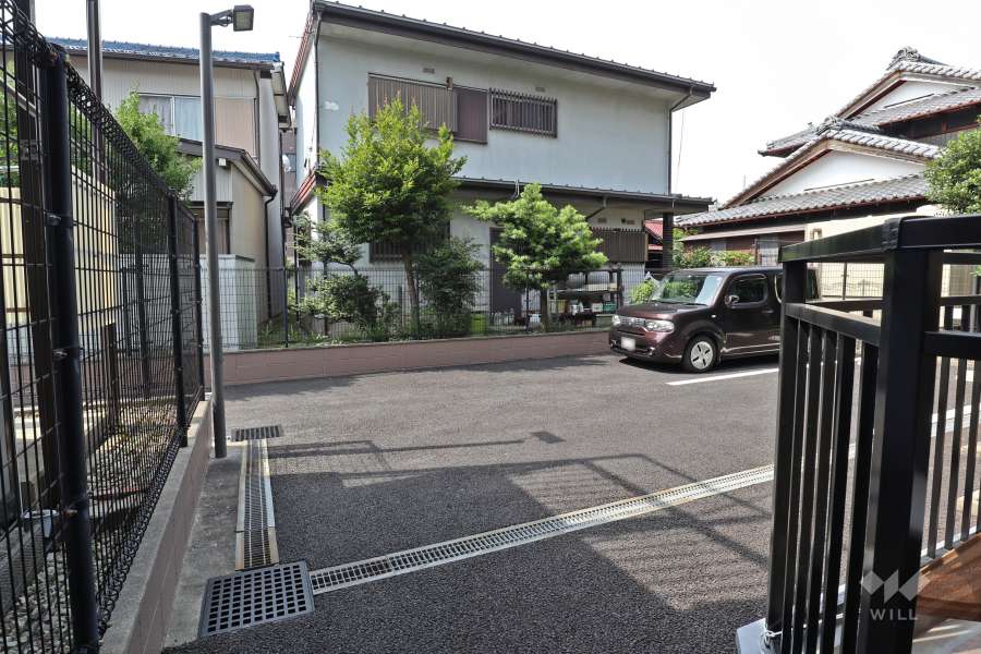 敷地内駐車場（屋外平面式）
