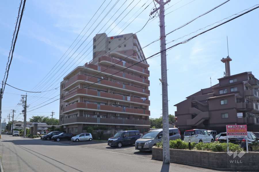 シャトレ愛松春日井5の外観(南西側から）