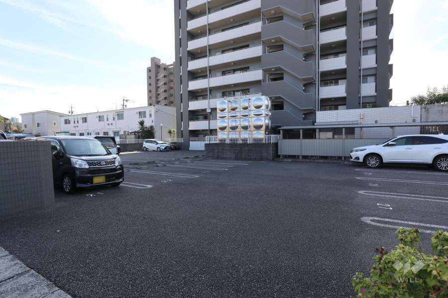 敷地内駐車場（屋外平面式）