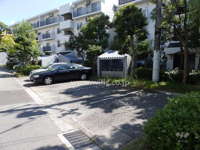 敷地内駐車場（屋外平面式）