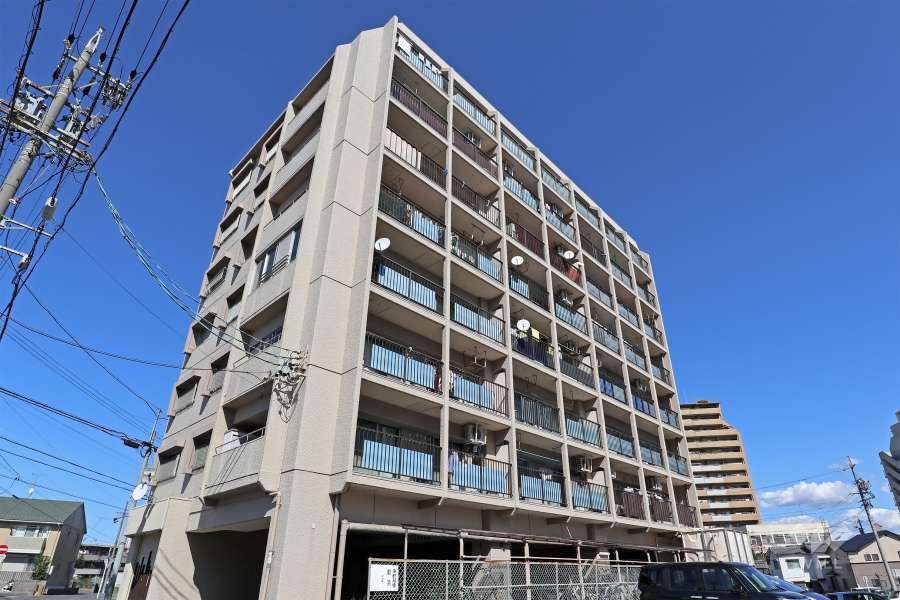 寿ゞやマンション春日井の外観（南側から）