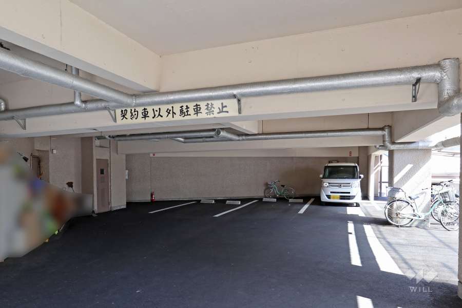 敷地内駐車場（屋内平面式）