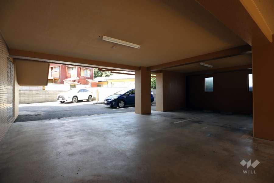 敷地内駐車場（屋内平面式）