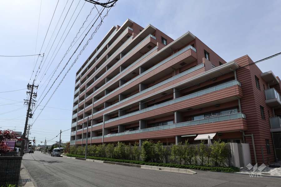 バンベール美濃町公園南の外観(南東側から）