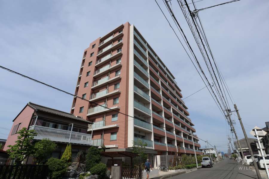 バンベール美濃町公園南の外観(南西側から）