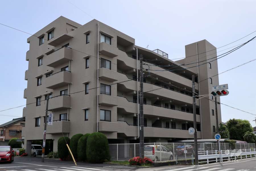 マンションの外観（北東側から）