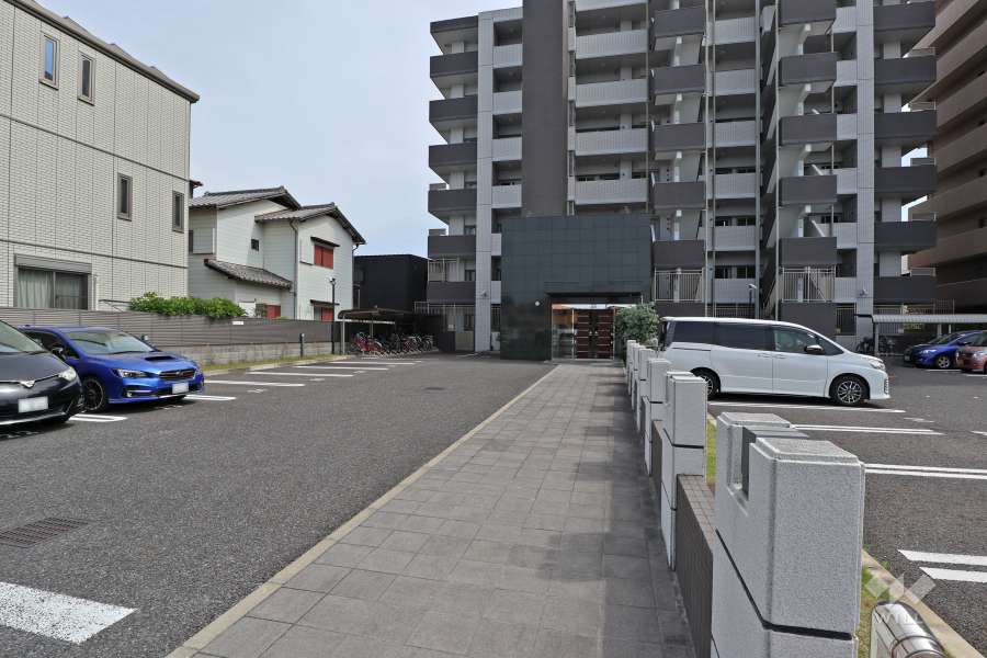 エントランスアプローチ