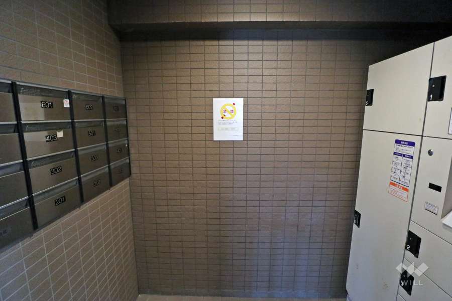 宅配ボックスと共用ポスト