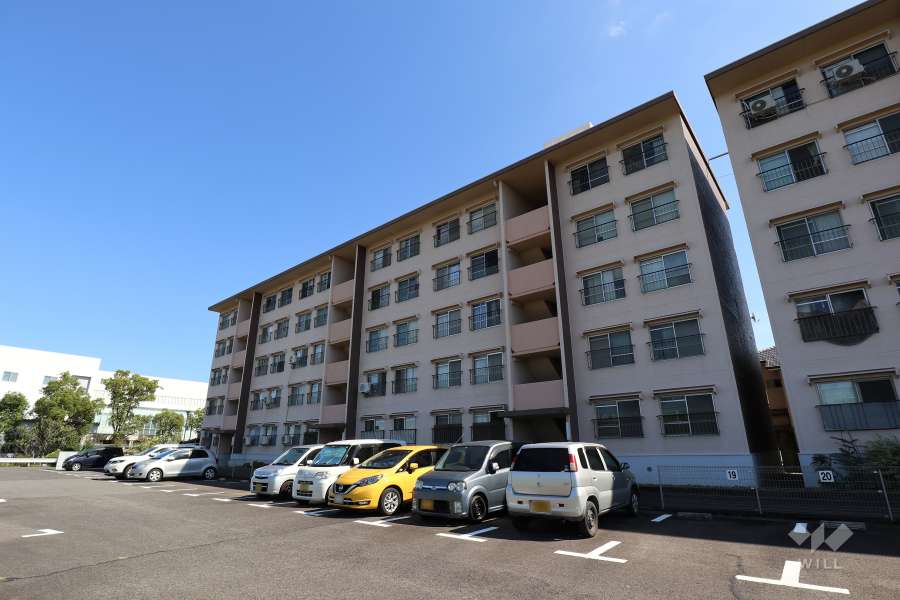 パビリオン菫台D棟の外観(北西側から）