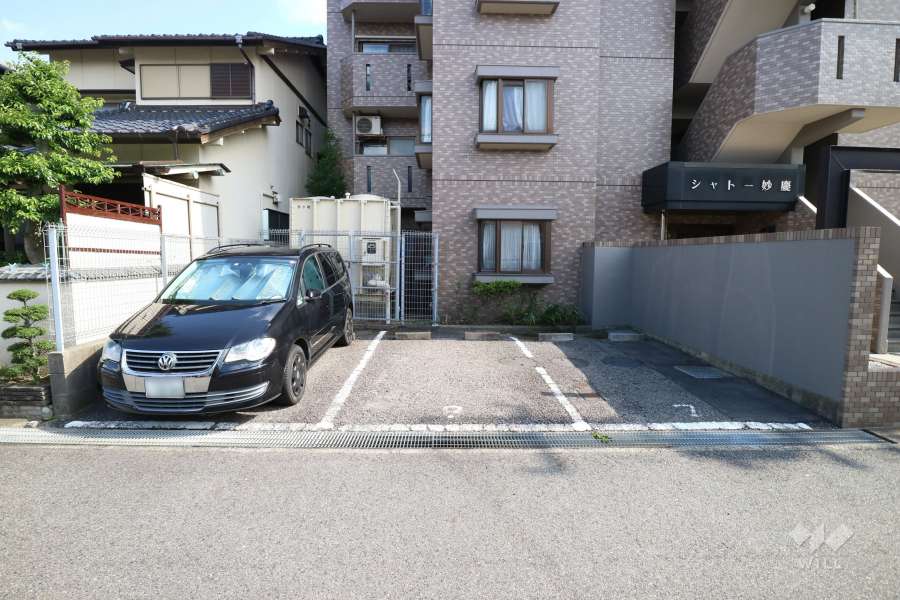 敷地内駐車場（屋外平面式）