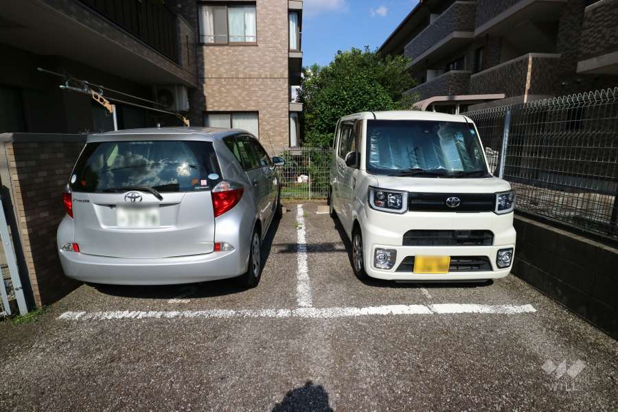 敷地内駐車場（屋外平面式）