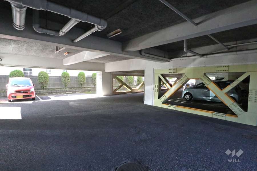 敷地内駐車場（屋内平面式）