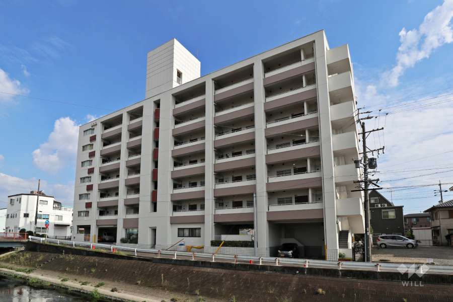 星和春日井コーポラスの外観（北西側から）