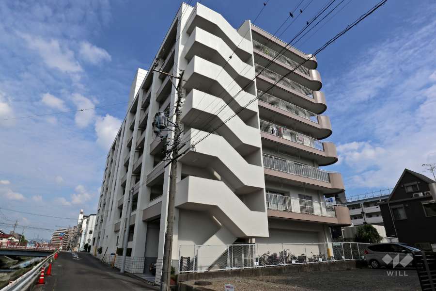 星和春日井コーポラスの外観（西側から）