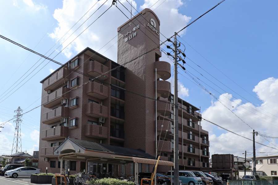 シャトレ愛松春日井の外観（北西側から）
