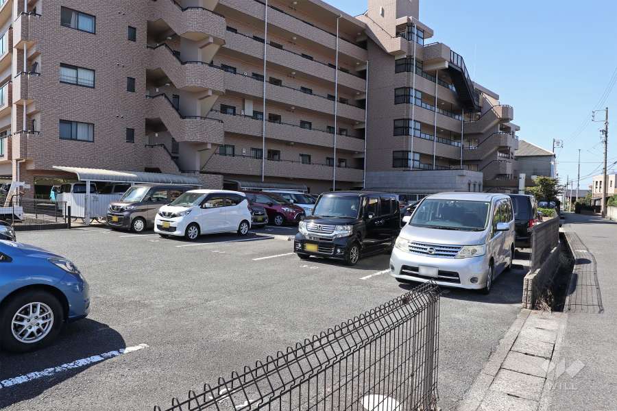敷地内駐車場（屋外平面式）