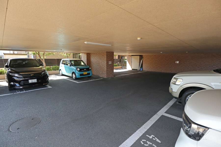 敷地内駐車場（屋内平面式）