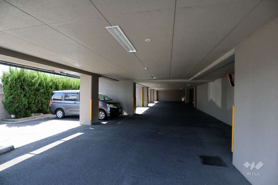 敷地内駐車場（屋内平面式）