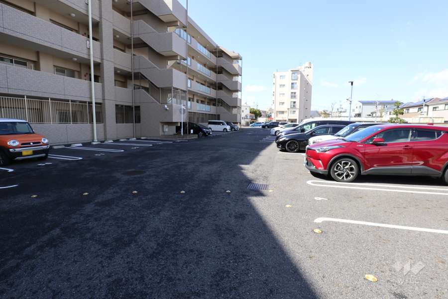 敷地内駐車場(屋外平面式)