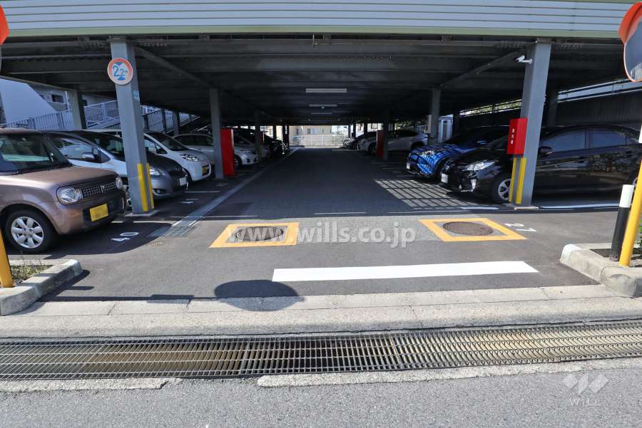 駐車場出入口