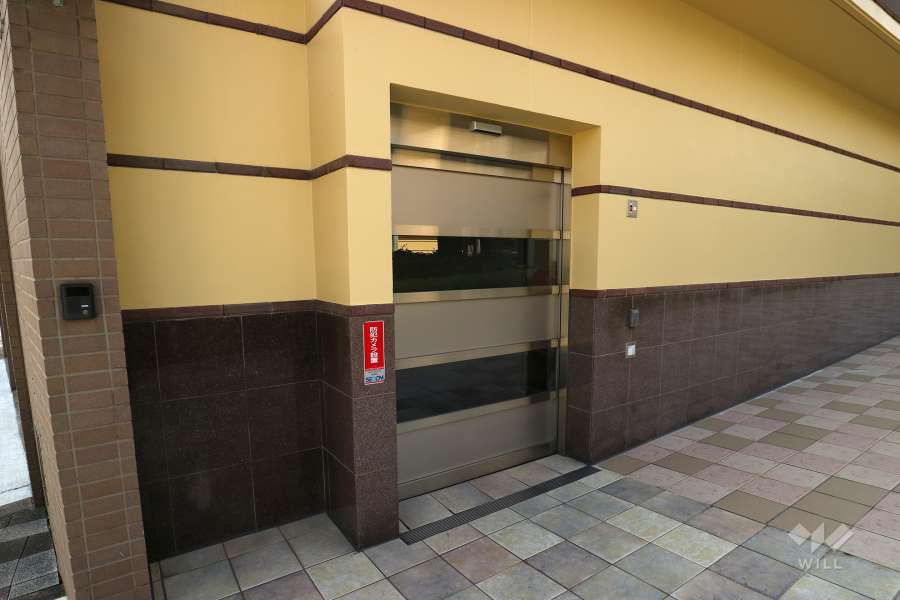 Ｃ棟・Ｄ棟側駐輪場出入口