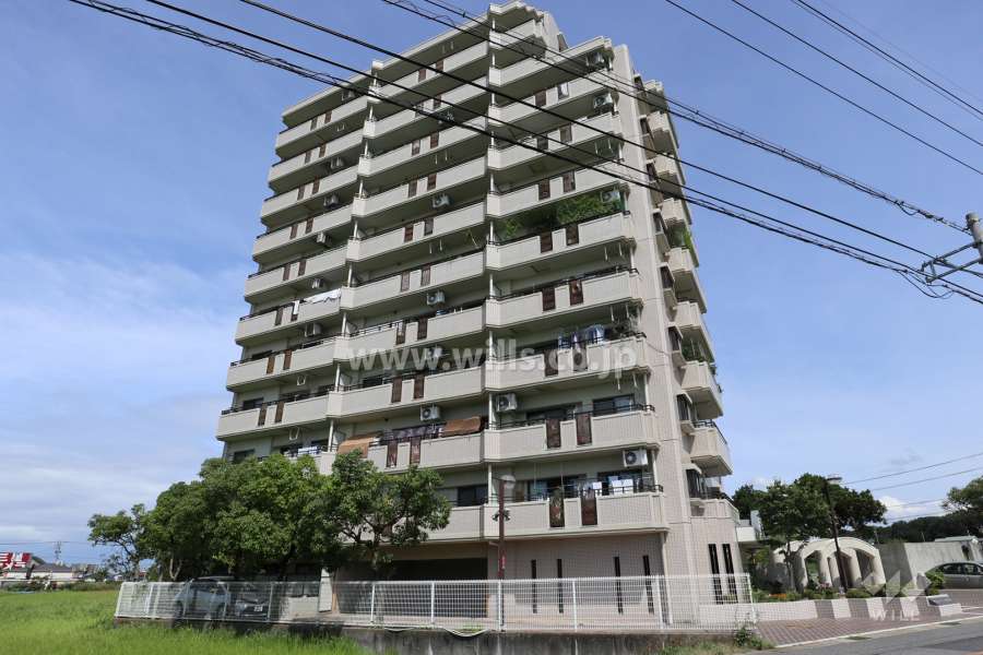 グローリアス長久手の外観（南東側から）