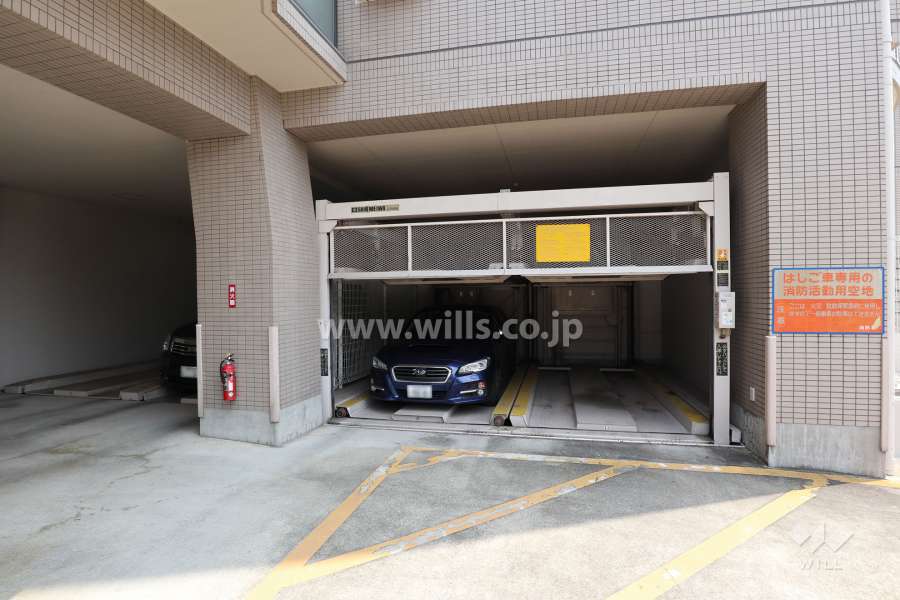 敷地内駐車場（屋内機械式）