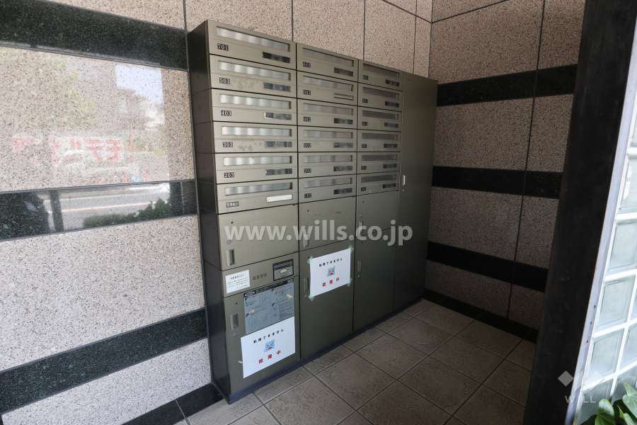 宅配ボックスと共用ポスト