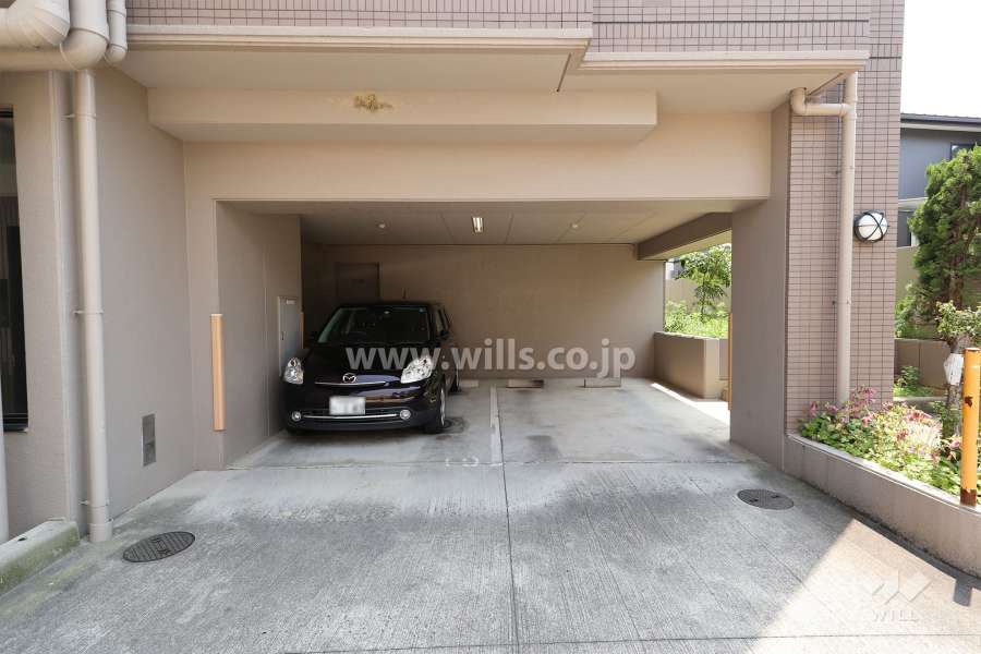 敷地内駐車場（屋内平面式）