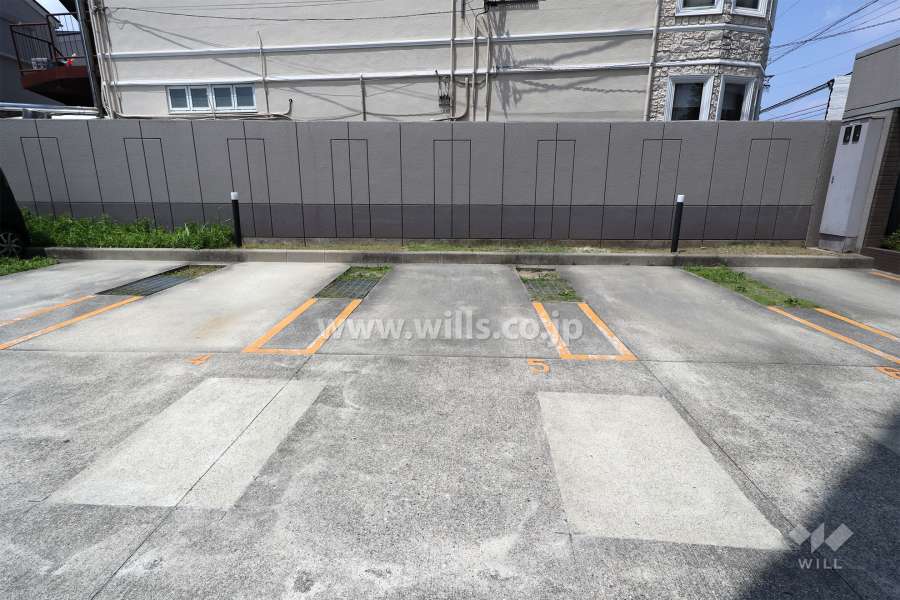 敷地内駐車場（屋外平面式）